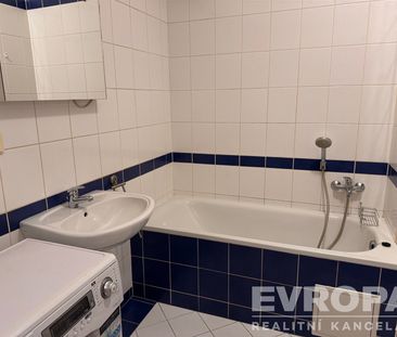 Pronájem bytu 1+kk a garsoniéry 35 m² - Photo 2