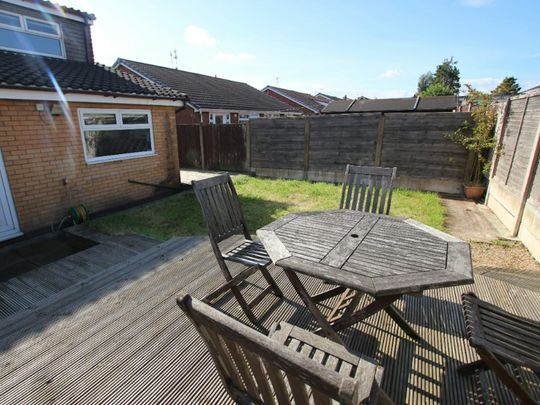 Semi-detached house to rent on - Photo 1