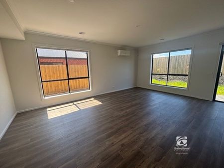 BRAND NEW - LOW MAINTENANCE - Photo 2