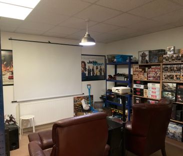 Flat 3 - Photo 1