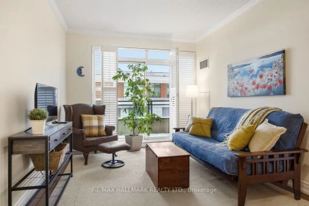 319 Merton Street #PH10 - Photo 4