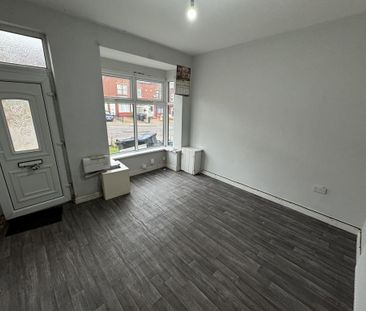 2 bedroom terraced house to rent - Photo 6