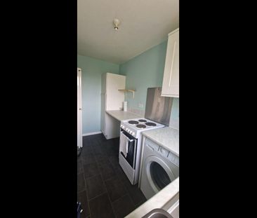 1 Bed Flat, Redrup House, SE14 - Photo 2