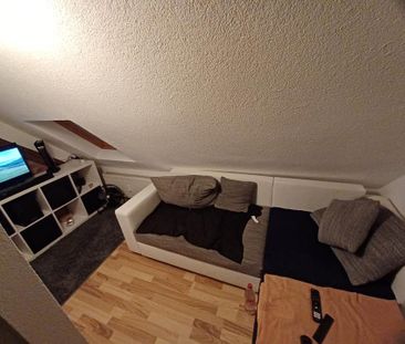 Dachgeschoss Wohnung - Photo 1