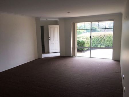 Large Family Home in Mariners Cove - Photo 3