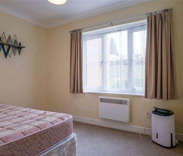 St Michaels Court, Ruscombe, Twyford, Reading, RG10 - Photo 3