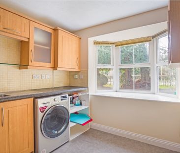3 bedroom semi-detached house to rent - Photo 4