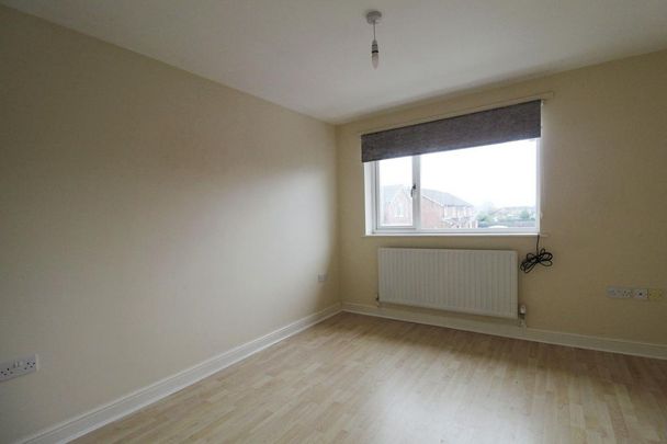 4 bedroom detached house to rent - Photo 1