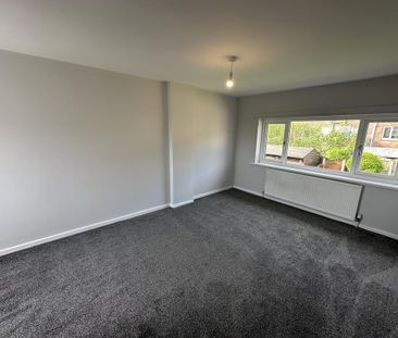 2 bedroom end of terrace house to rent - Photo 3