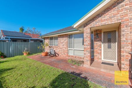 Home For Rent - Photo 3