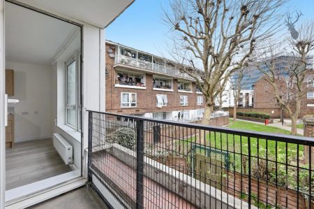 2 Bedroom Flat - Purpose Built - Photo 4