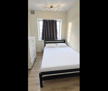 Room in a Shared Flat, Kennyland Court, NW4 - Photo 1