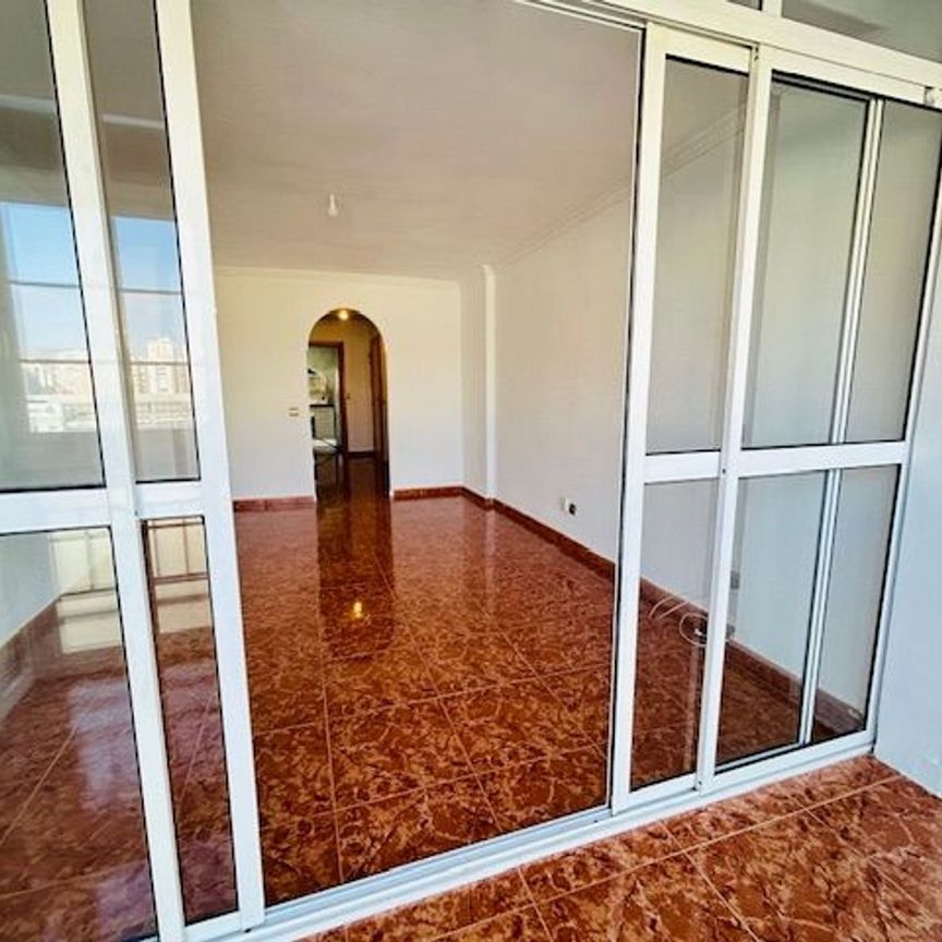 Alquiler de piso en Calle Héroe de Sostoa, Málaga, 29 - Photo 1