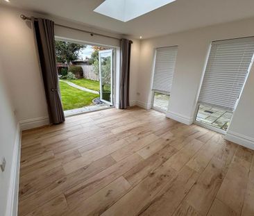 4 bedroom detached house to rent - Photo 4