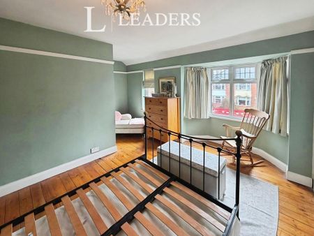 3 bedroom terraced house to rent - Photo 5