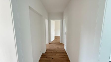 GARTENFREUDE INKLUSIVE – 3-Zimmer-Wohnung & EBK - Photo 5