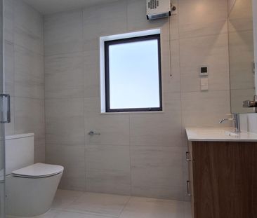 Brand new over the Shore. - Photo 1