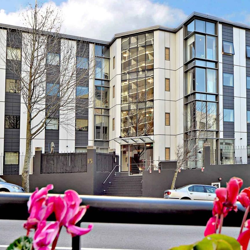 4A/15 Nelson St, Auckland with carpark - Photo 1