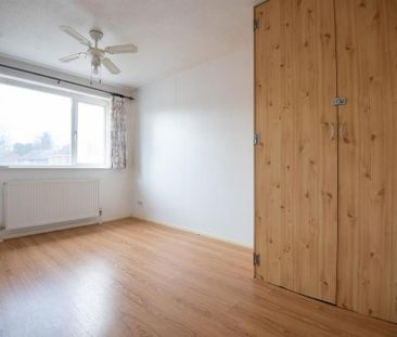 3 bedroom terraced house to rent - Photo 6