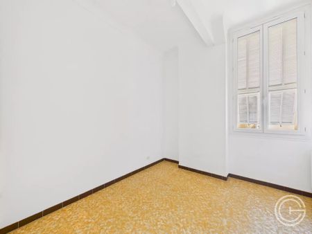 Location Appartement 4 pièces 84m² NICE 06300 - Photo 4