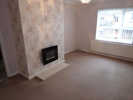 2 bedroom detached bungalow to rent - Photo 2