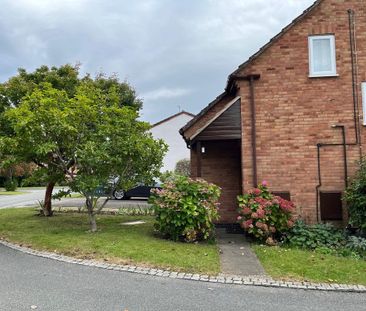 2 bedroom terraced house to rent - Photo 4