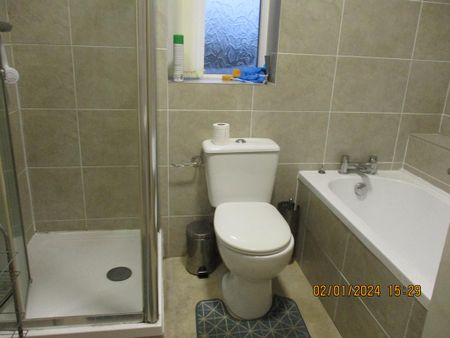 1 bedroom house of multiple occupation to rent - Photo 3