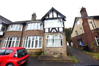 6 bedroom Flat in Otley Road, Leeds - Photo 2