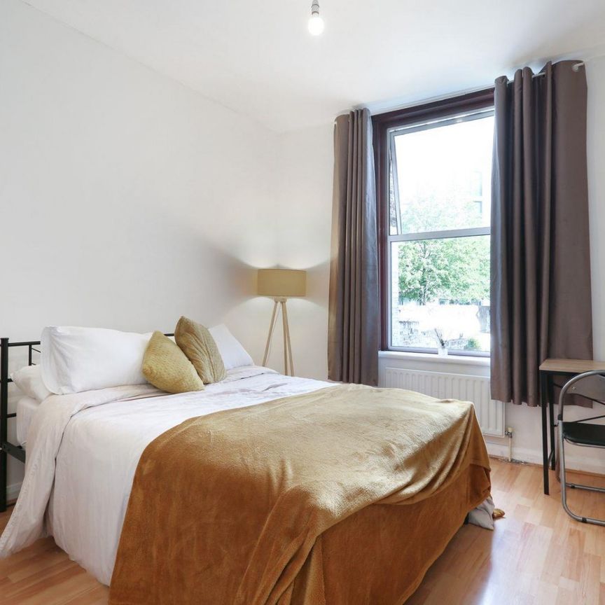 2 bedroom Flat To Let Total Size: 528 SQ FT - Photo 1