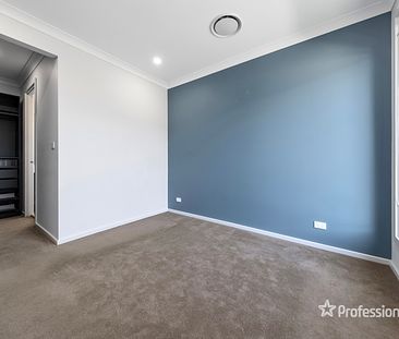 8 Epsilon Street, Box Hill NSW 2765 - Photo 6