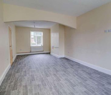 Sheffield Road, Killamarsh, S21 - Photo 1