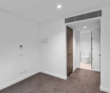 Discover Melbourne’s Creative Soul in Collingwood - Photo 3