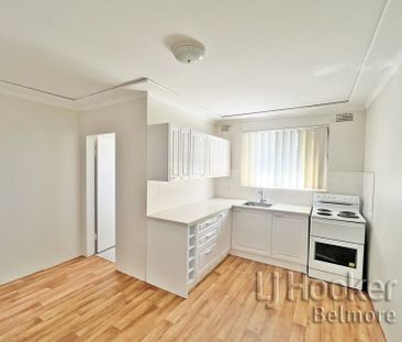 MINUTES FROM SCHOOLS & PUBLIC TRANSPORT - Photo 2