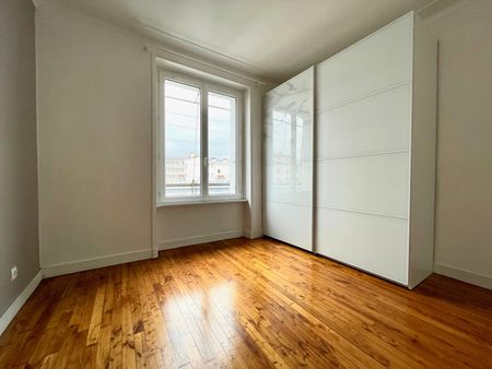 Location Appartement 4 pièces 80m² BREST 29200 - Photo 4