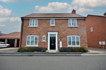 Horsford - Photo 2