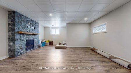 For Lease - 997 West Village Square, London North, Ontario - Photo 3