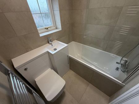 2 bedroom terraced house to rent - Photo 5