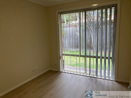 2 / 8 Rutherglen Street, Noble Park - Photo 2