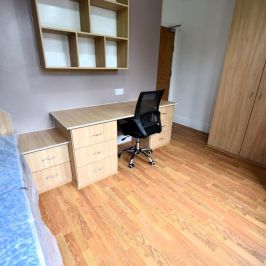 3 bedroom Flat in St Annes Road, Leeds - Photo 1