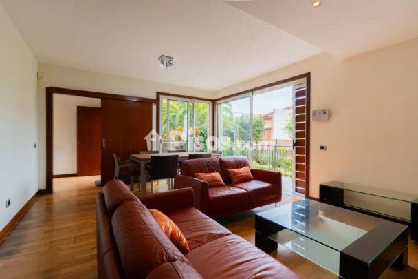 Casa pareada en alquiler en Avenida de los Pesqueros - Photo 1