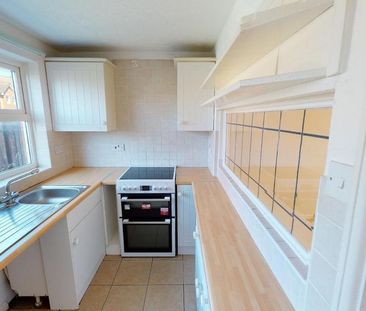 2 bedroom terraced house to rent - Photo 3