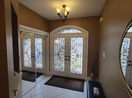 For Lease - 21 Bowkett Drive, Richmond Hill, Ontario - Photo 2
