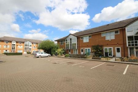 3 bedroom semi-detached house to rent - Photo 5