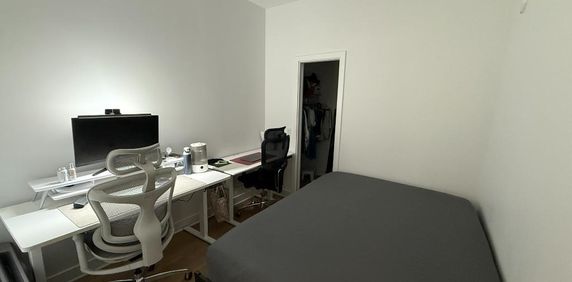 Cession de bail | 3 1/2 + Den LUXE | TOUT INCLUS | Gym + Piscine + Coworking - Photo 2