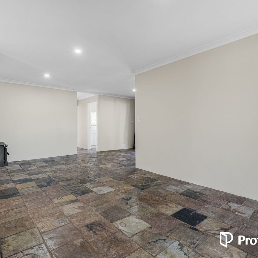 4x2 Family Home with Multiple Living Areas - Photo 1
