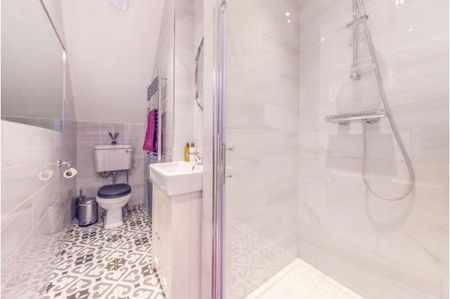 2 bedroom apartment to rent Hall Place, St. Peters Street, St. Albans, AL1 - Photo 5