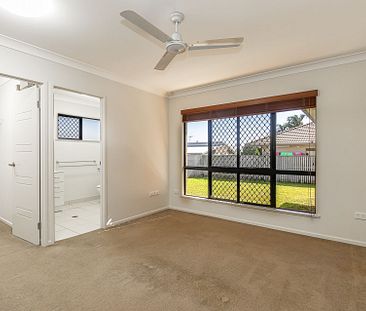 7 Rattray Street, Bushland Beach - Photo 2