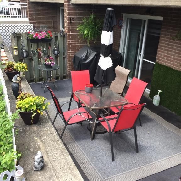 41/2, Béton**Tout rénové**Impeccable!**Rez-de-Jardin**Grande terrasse**Belle luminosité**Non fumeur de toute substance**1425$/mois - Photo 1