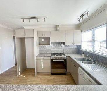 Levin - 2 Bedrooms - Photo 6