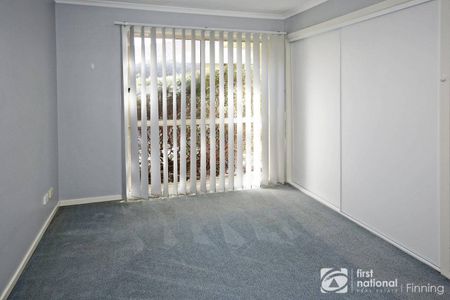 Low Maintenance Living in the Heart of Cranbourne - Photo 2